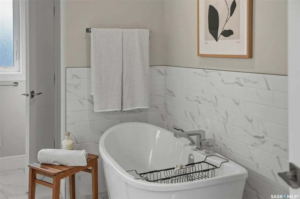 119 Woolf Bend Saskatoon SK S7W 1E6
