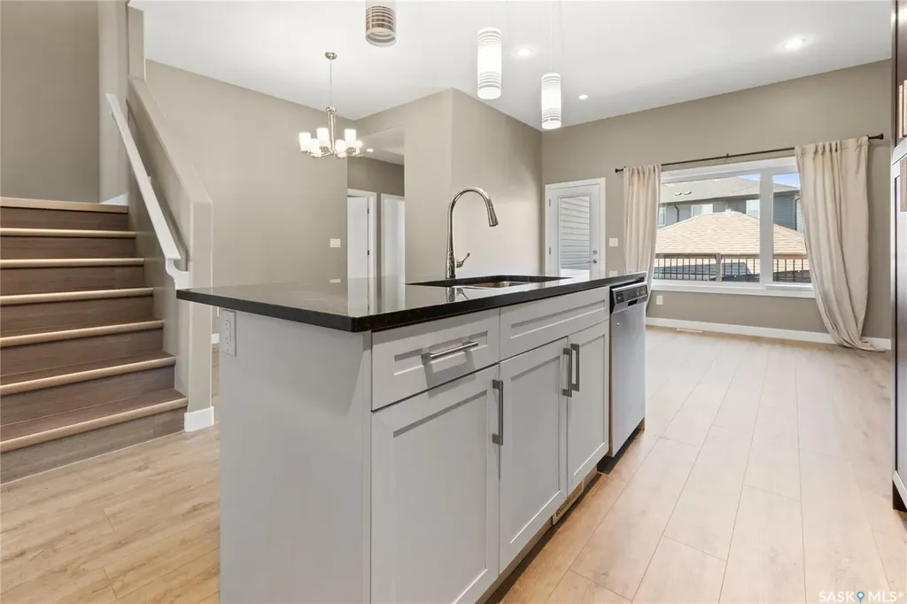 622 Glacial Shores Way Saskatoon SK S7W 0R5