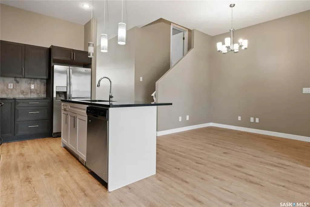 622 Glacial Shores Way Saskatoon SK S7W 0R5