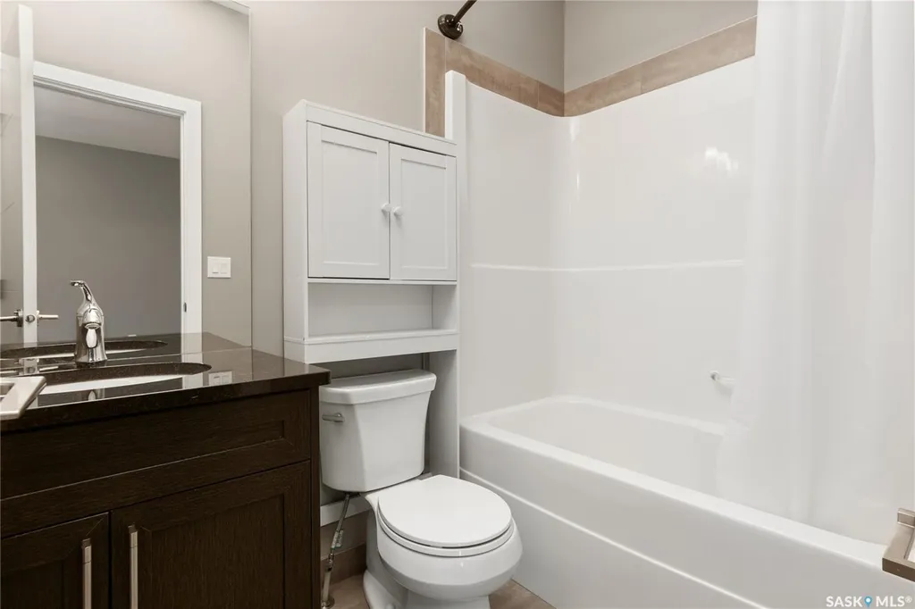 622 Glacial Shores Way Saskatoon SK S7W 0R5