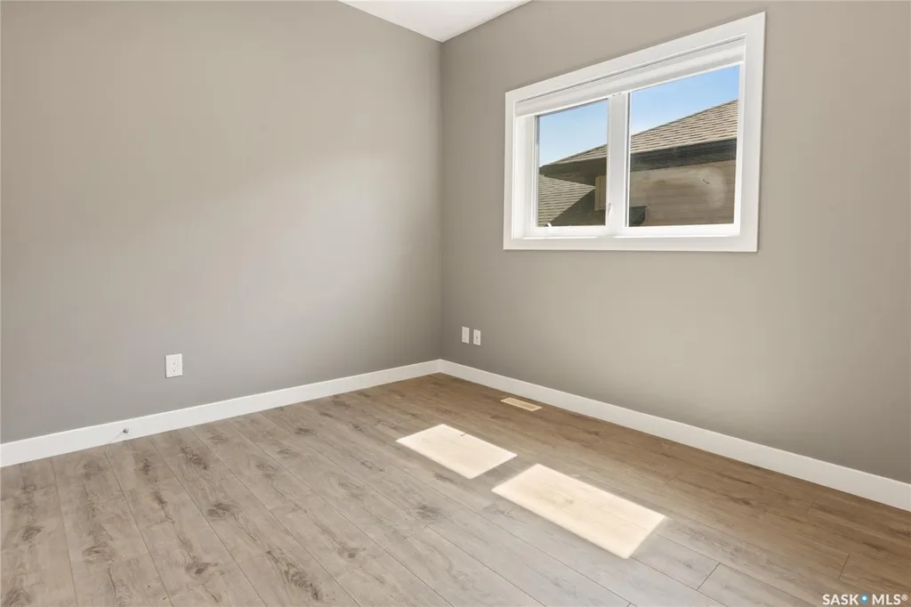 622 Glacial Shores Way Saskatoon SK S7W 0R5