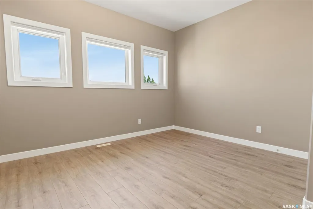 622 Glacial Shores Way Saskatoon SK S7W 0R5
