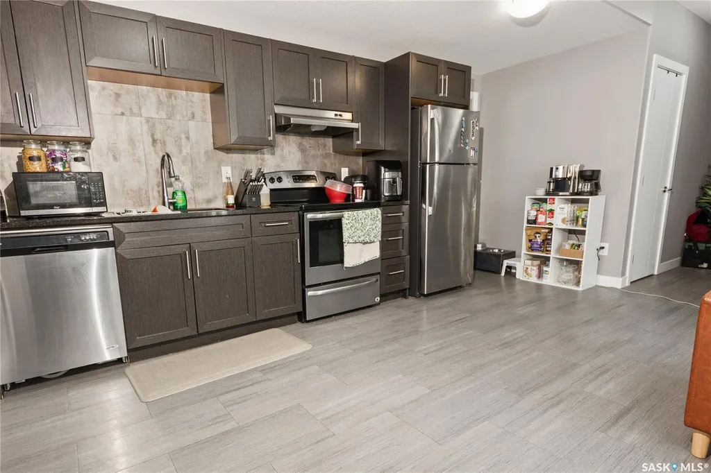 622 Glacial Shores Way Saskatoon SK S7W 0R5
