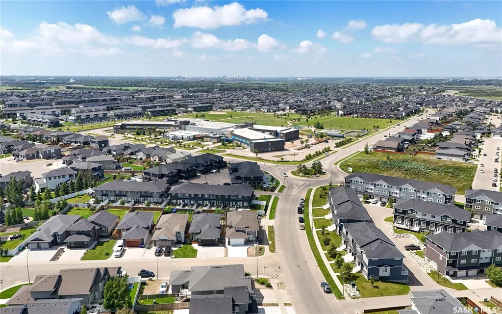 622 Glacial Shores Way Saskatoon SK S7W 0R5