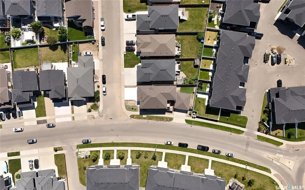 622 Glacial Shores Way Saskatoon SK S7W 0R5