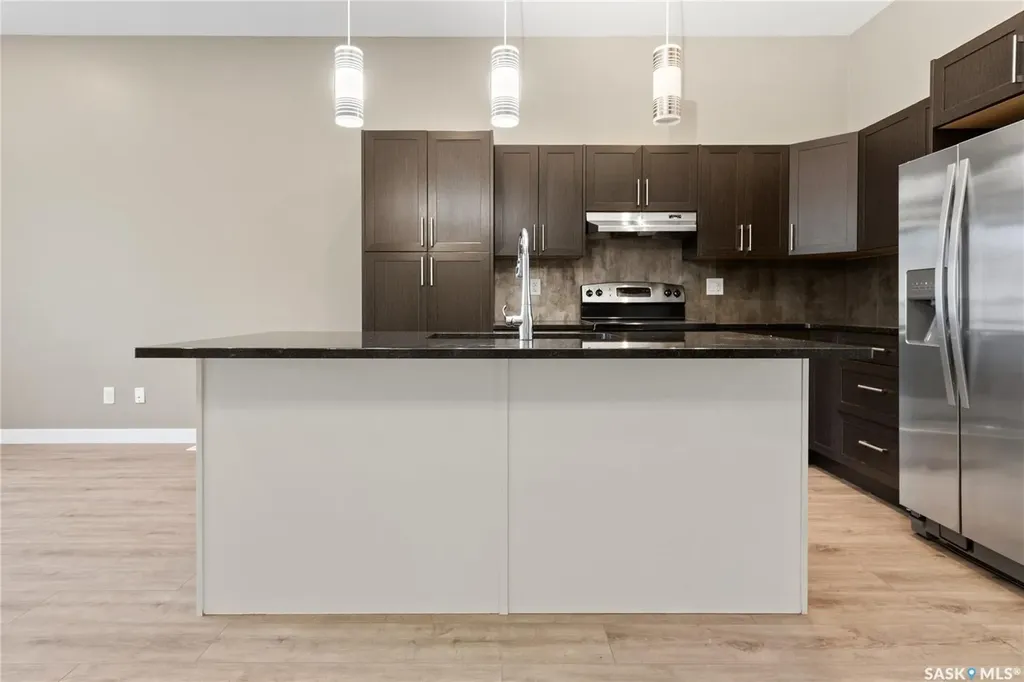 622 Glacial Shores Way Saskatoon SK S7W 0R5