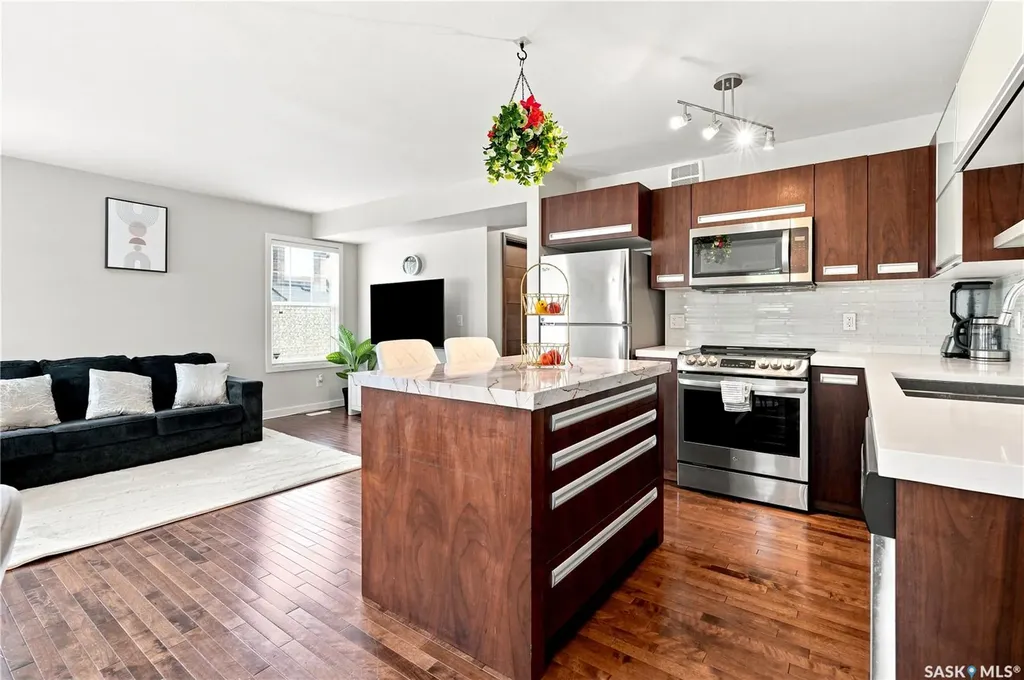 1303 Paton Crescent Saskatoon SK S7W 0P6