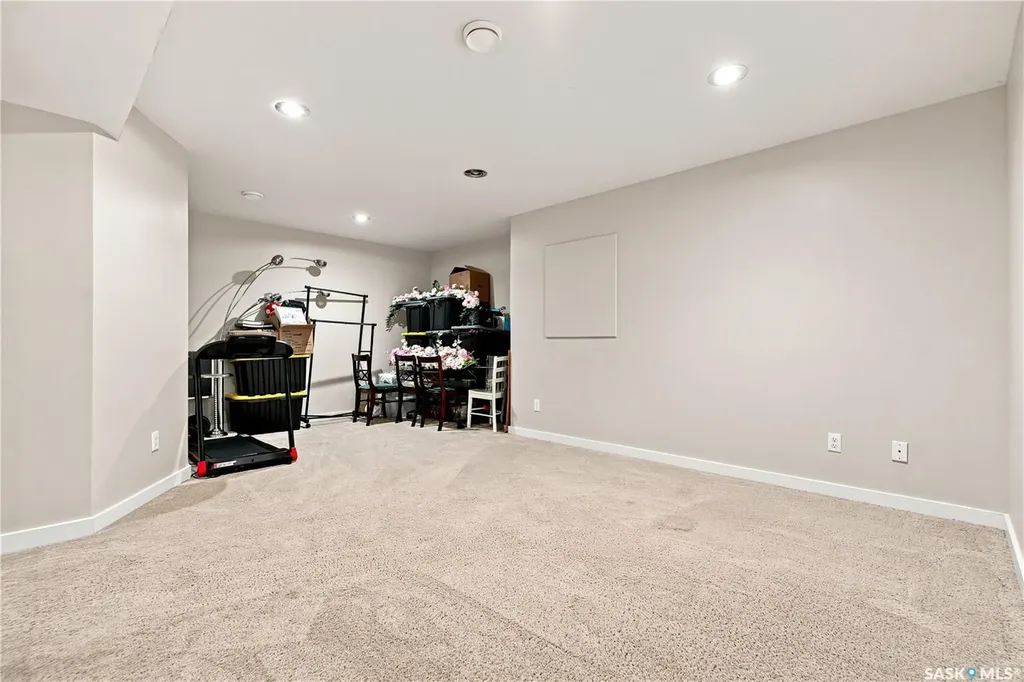 1303 Paton Crescent Saskatoon SK S7W 0P6