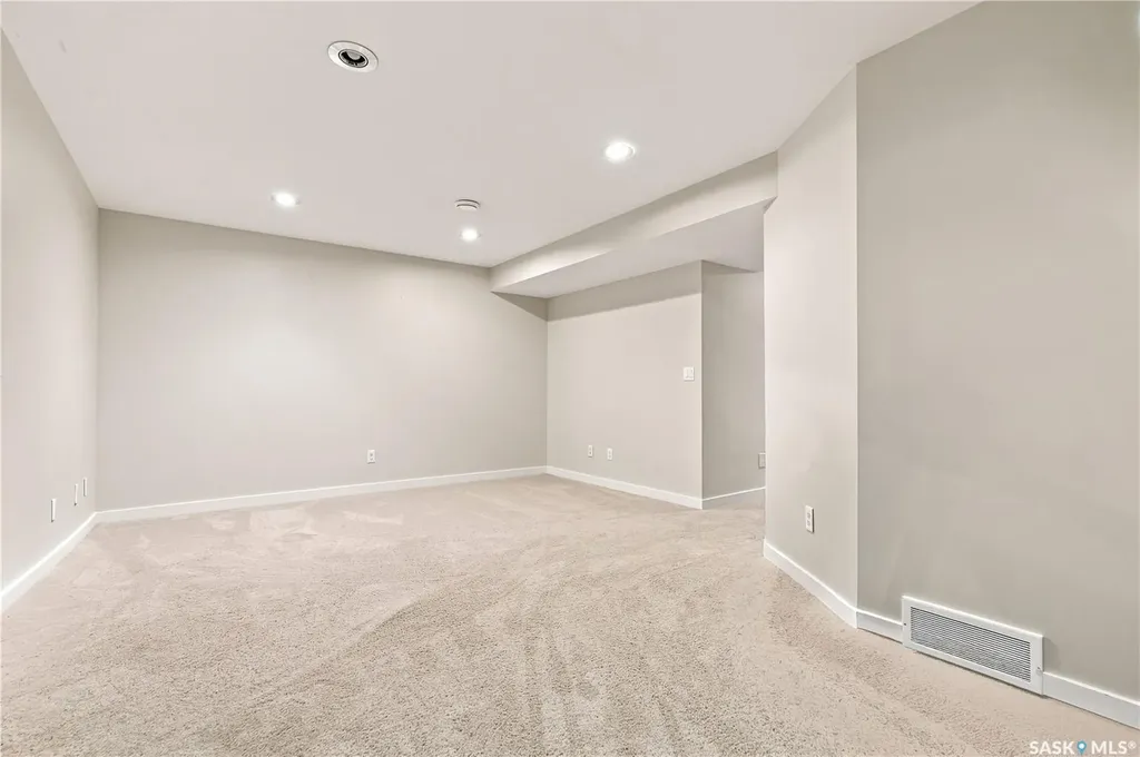 1303 Paton Crescent Saskatoon SK S7W 0P6
