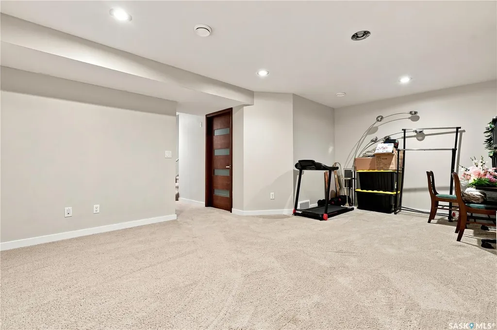 1303 Paton Crescent Saskatoon SK S7W 0P6