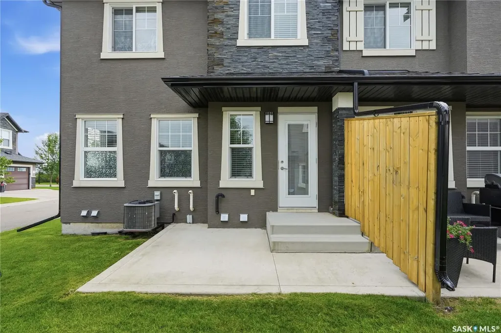 1303 Paton Crescent Saskatoon SK S7W 0P6