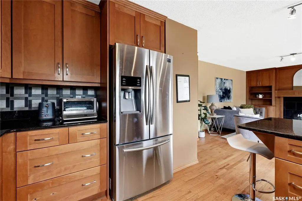 714 Delaronde Crescent Saskatoon SK S7J 3Z8