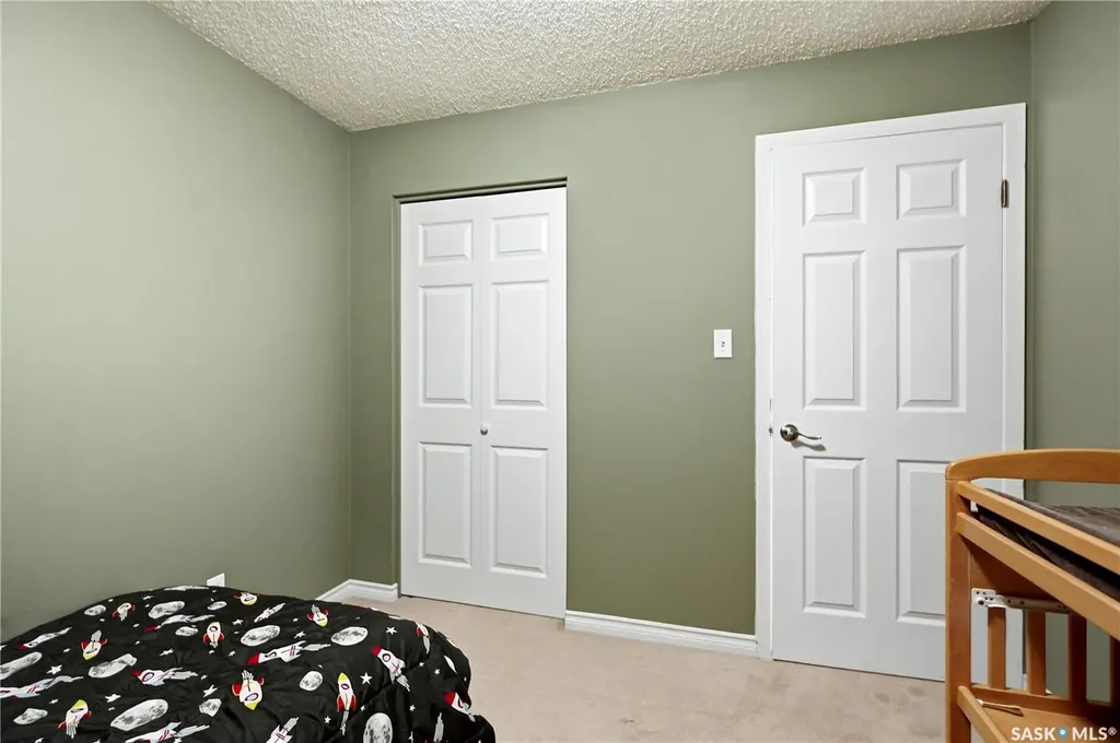 714 Delaronde Crescent Saskatoon SK S7J 3Z8