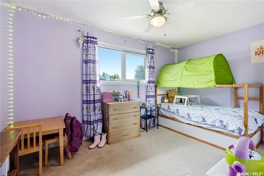 714 Delaronde Crescent Saskatoon SK S7J 3Z8