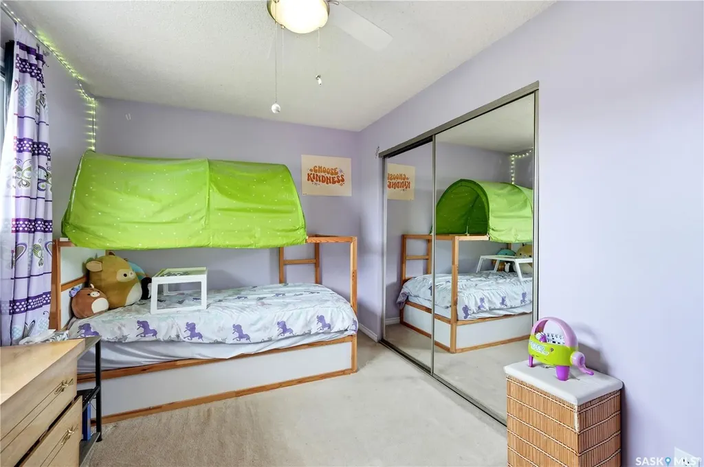 714 Delaronde Crescent Saskatoon SK S7J 3Z8