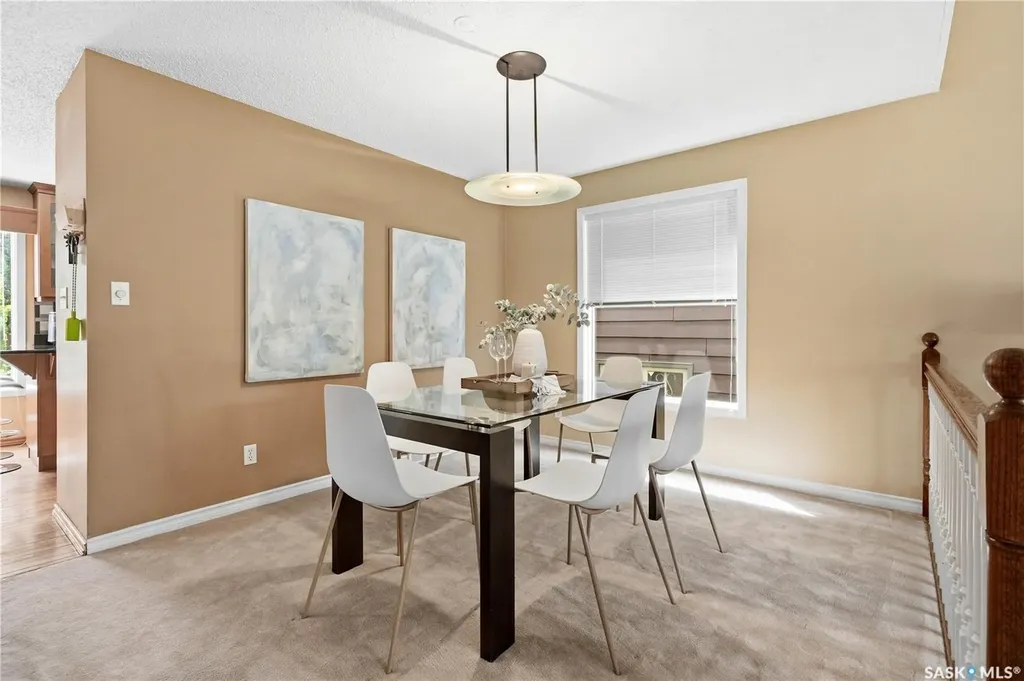 714 Delaronde Crescent Saskatoon SK S7J 3Z8