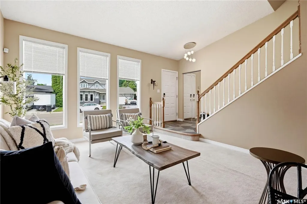 714 Delaronde Crescent Saskatoon SK S7J 3Z8