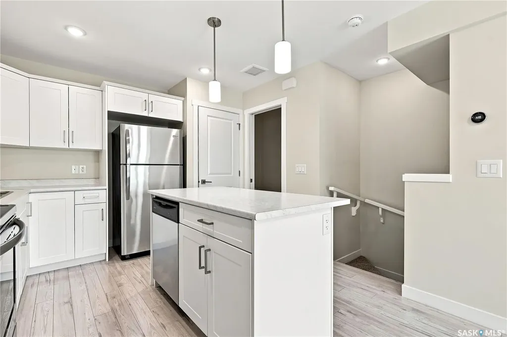 315 Dickson Crescent Saskatoon SK S7T 0Z1