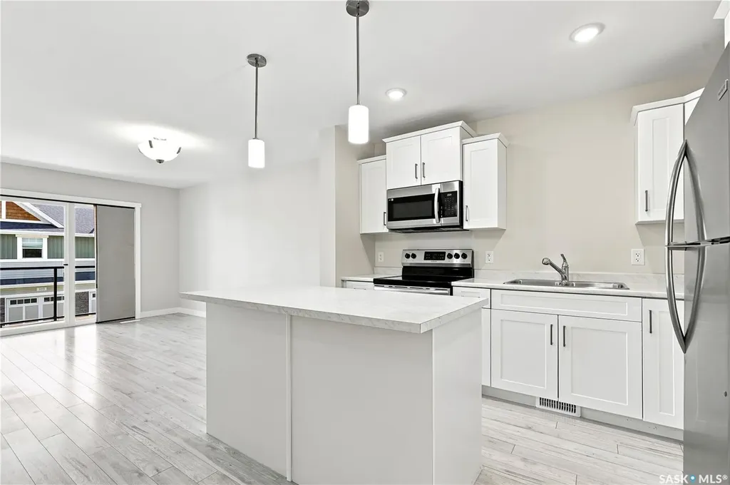 315 Dickson Crescent Saskatoon SK S7T 0Z1