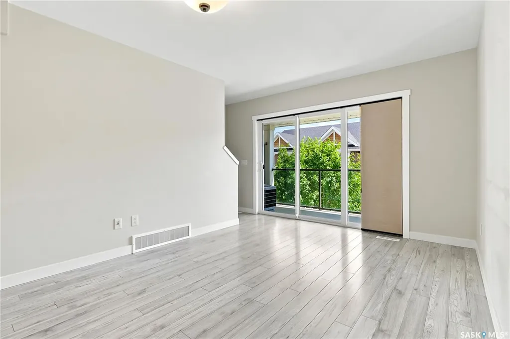 315 Dickson Crescent Saskatoon SK S7T 0Z1