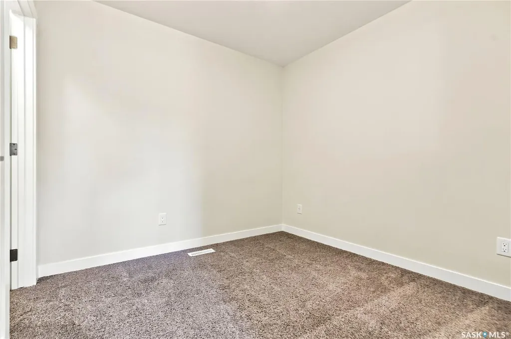 315 Dickson Crescent Saskatoon SK S7T 0Z1