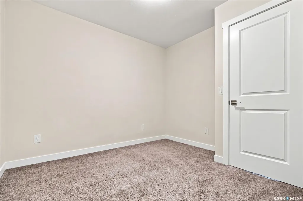 315 Dickson Crescent Saskatoon SK S7T 0Z1