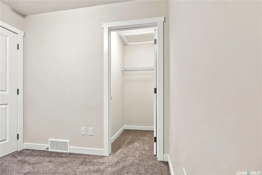 315 Dickson Crescent Saskatoon SK S7T 0Z1