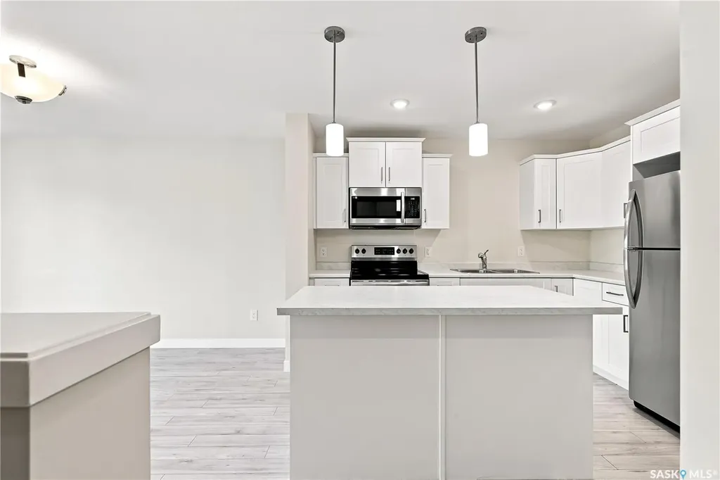 315 Dickson Crescent Saskatoon SK S7T 0Z1