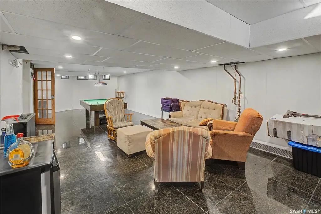 313 19th Street W Prince Albert SK S6V 4C8