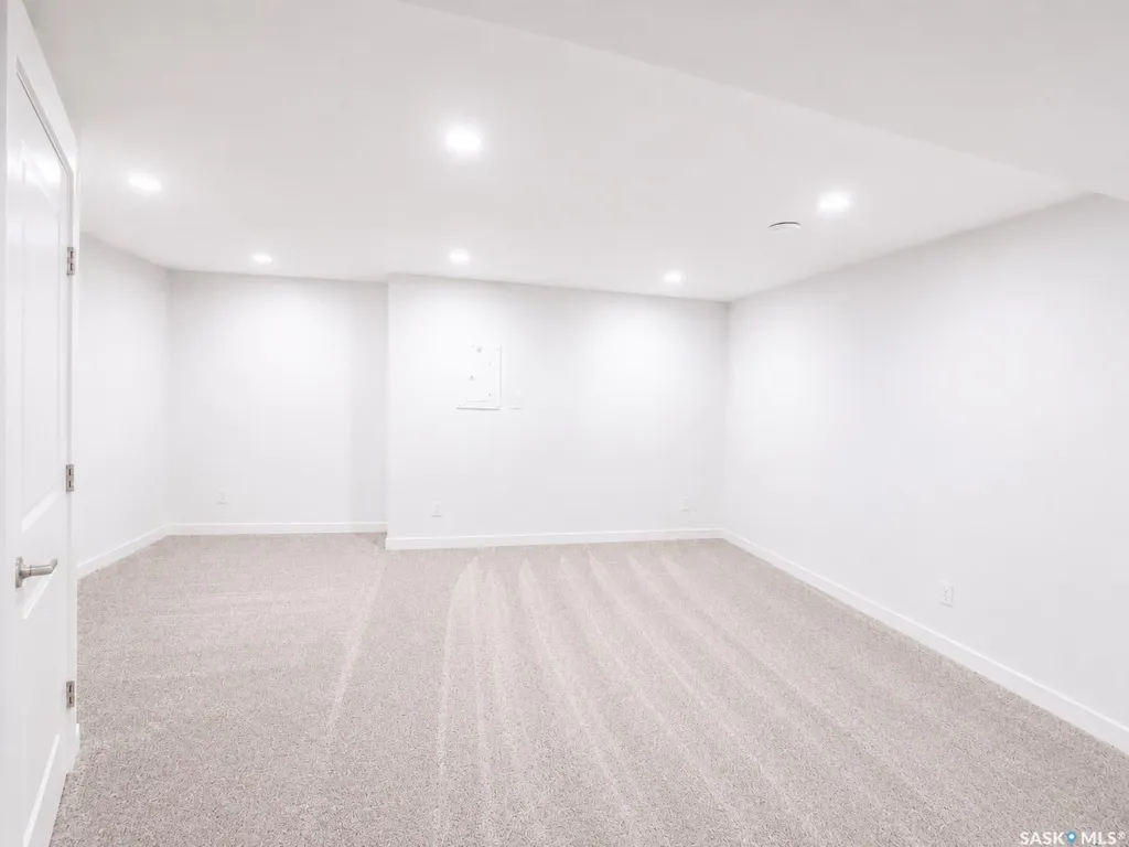 455 Rempel Lane Saskatoon SK S7T 0R9
