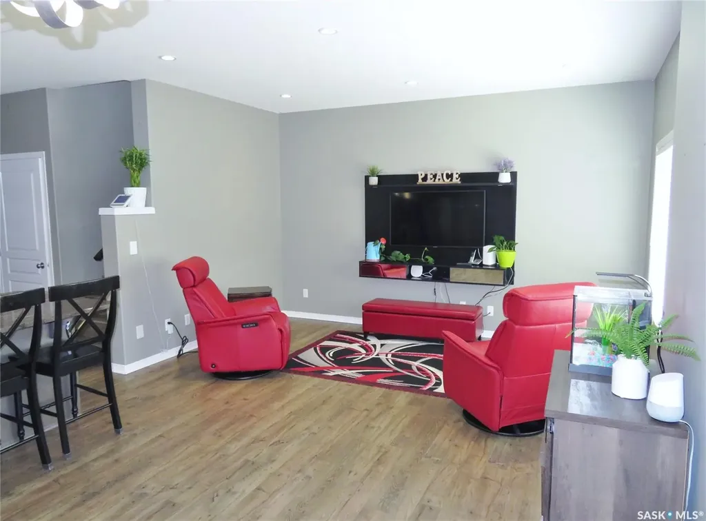 1214 Rempel Crescent Saskatoon SK S7T 0M2