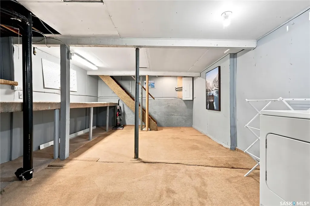 427 K Avenue N Saskatoon SK S7L 2M5