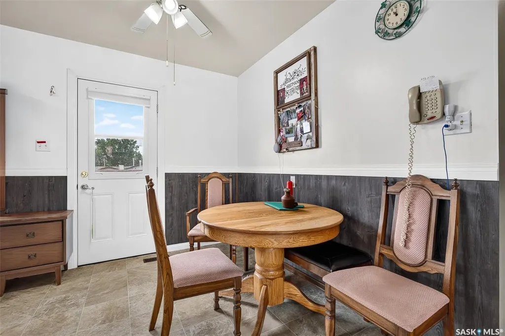 1507 Caribou Street W Moose Jaw SK S6H 7N5