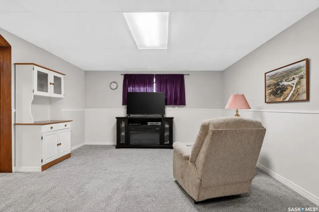 1507 Caribou Street W Moose Jaw SK S6H 7N5