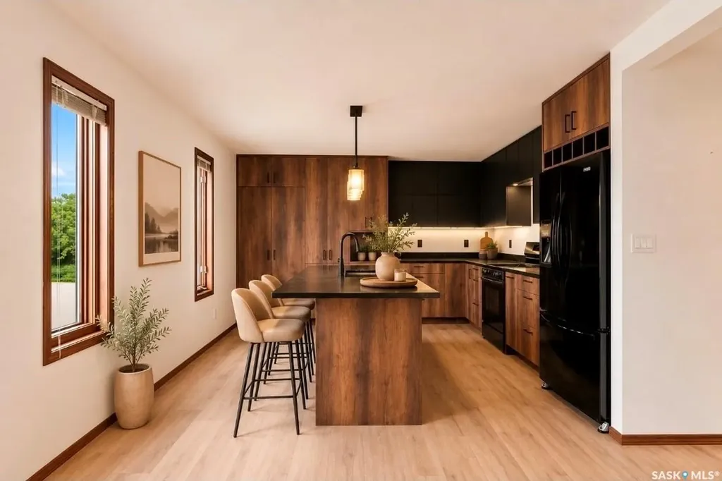 539 Emmeline Key Saskatoon SK S7J 5G8