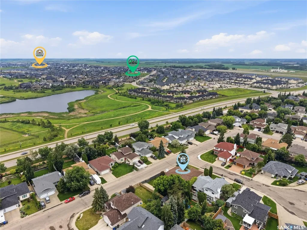 539 Emmeline Key Saskatoon SK S7J 5G8