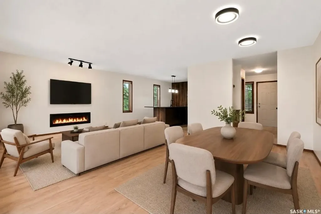 539 Emmeline Key Saskatoon SK S7J 5G8