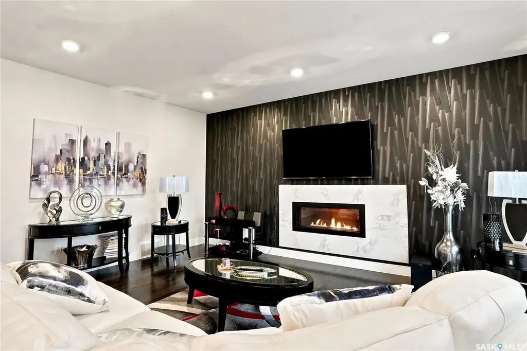 231 Fleming Crescent Saskatoon SK S7W 1B4