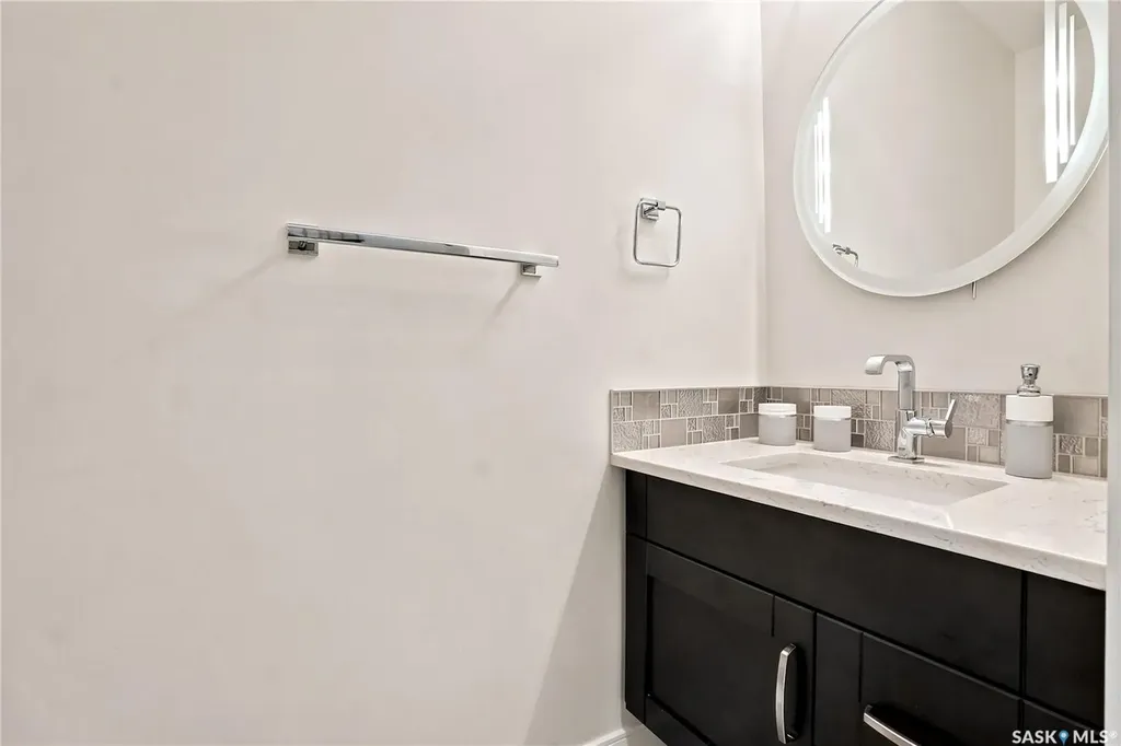 231 Fleming Crescent Saskatoon SK S7W 1B4