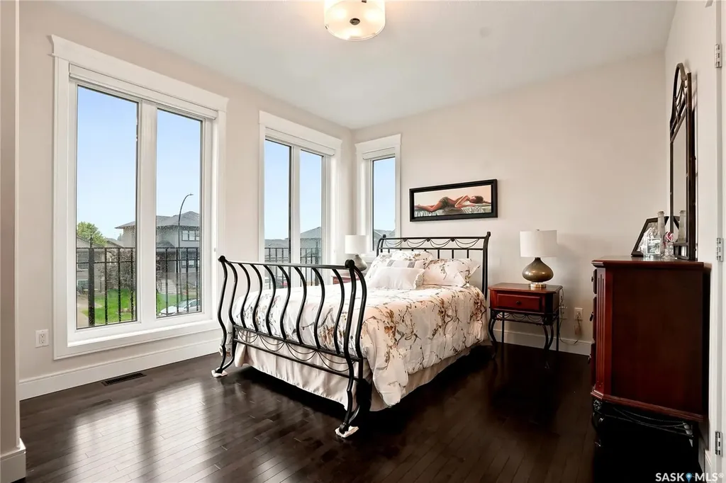 231 Fleming Crescent Saskatoon SK S7W 1B4