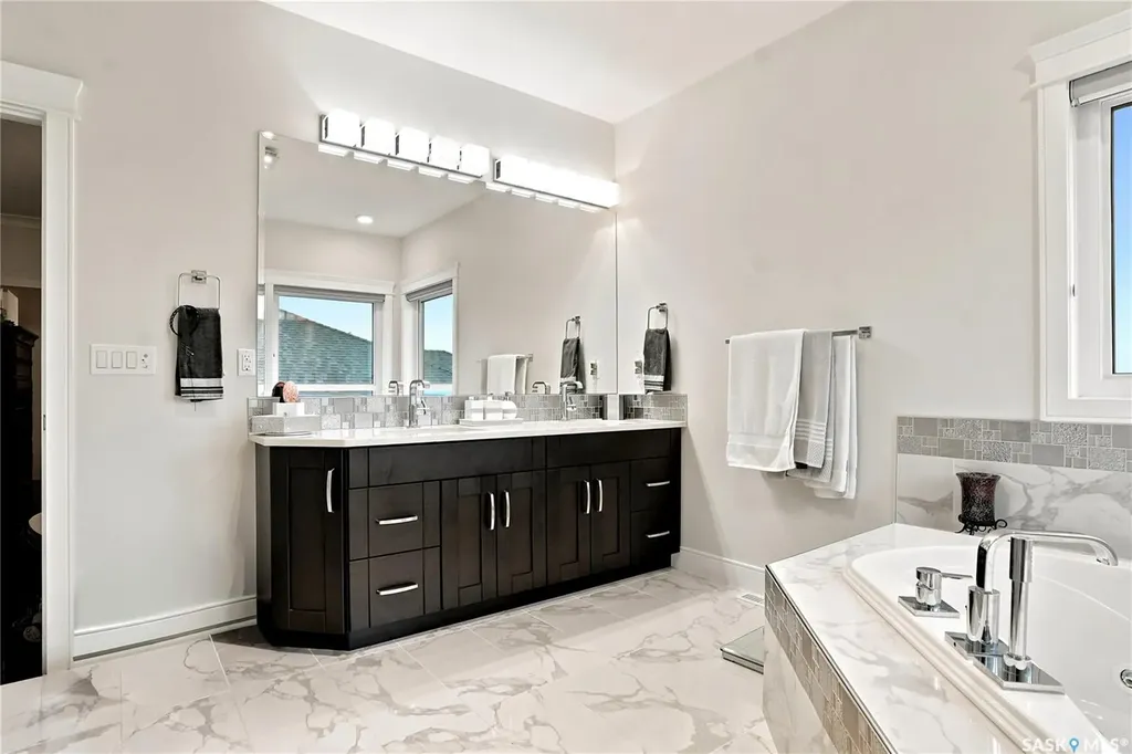 231 Fleming Crescent Saskatoon SK S7W 1B4