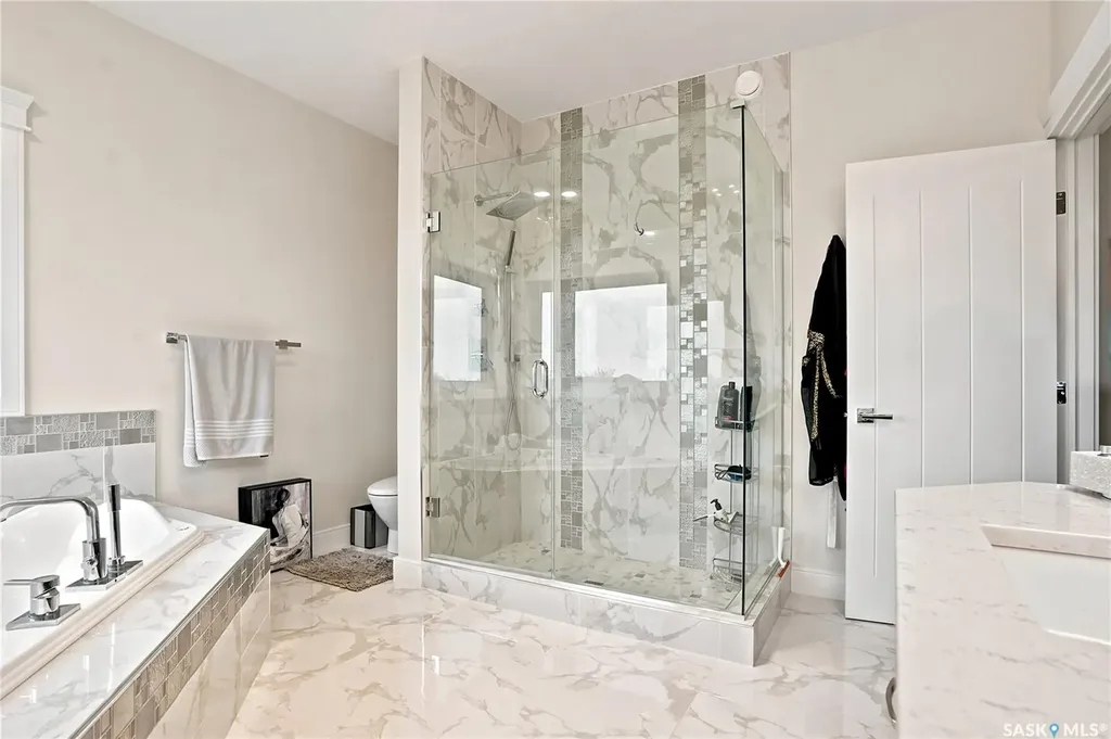 231 Fleming Crescent Saskatoon SK S7W 1B4
