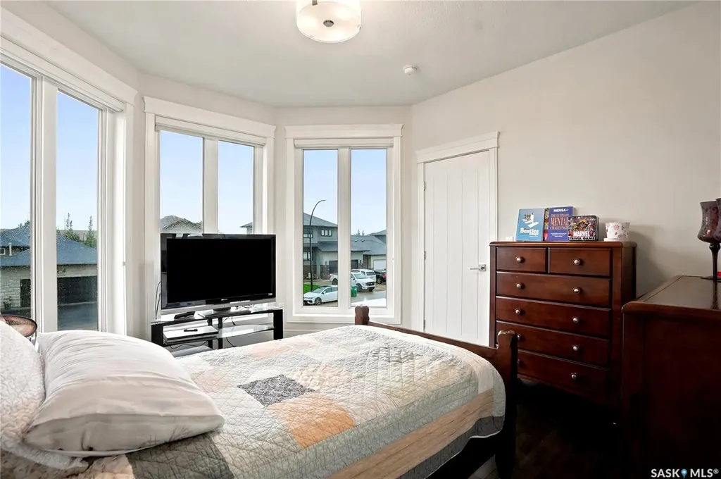 231 Fleming Crescent Saskatoon SK S7W 1B4