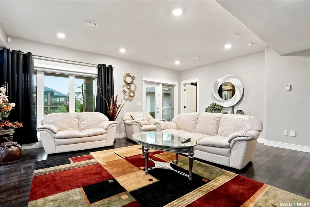 231 Fleming Crescent Saskatoon SK S7W 1B4