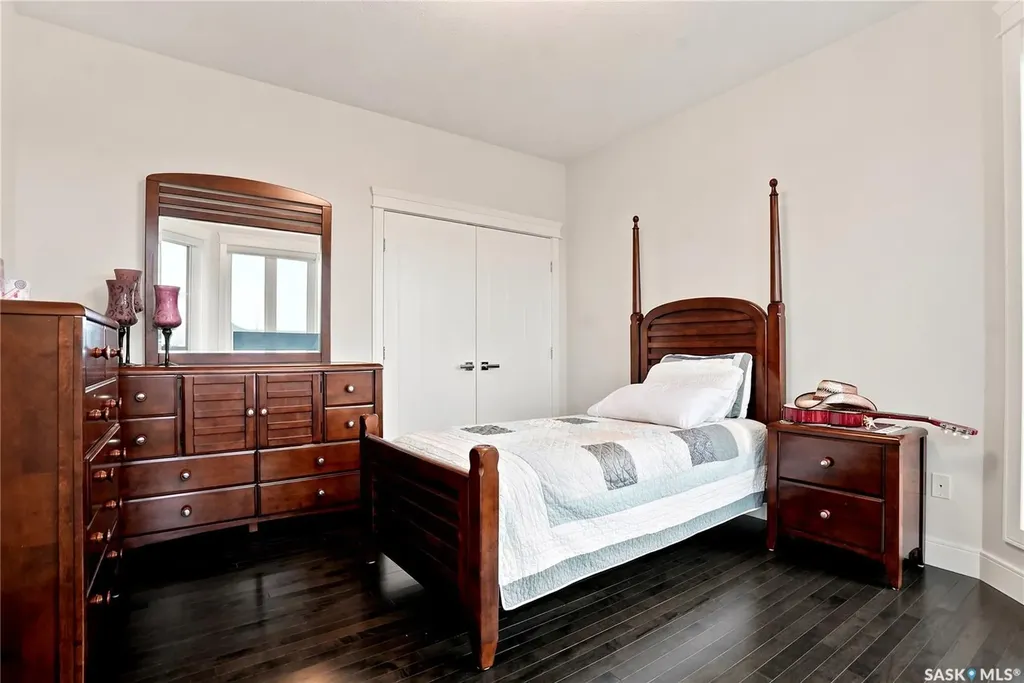 231 Fleming Crescent Saskatoon SK S7W 1B4