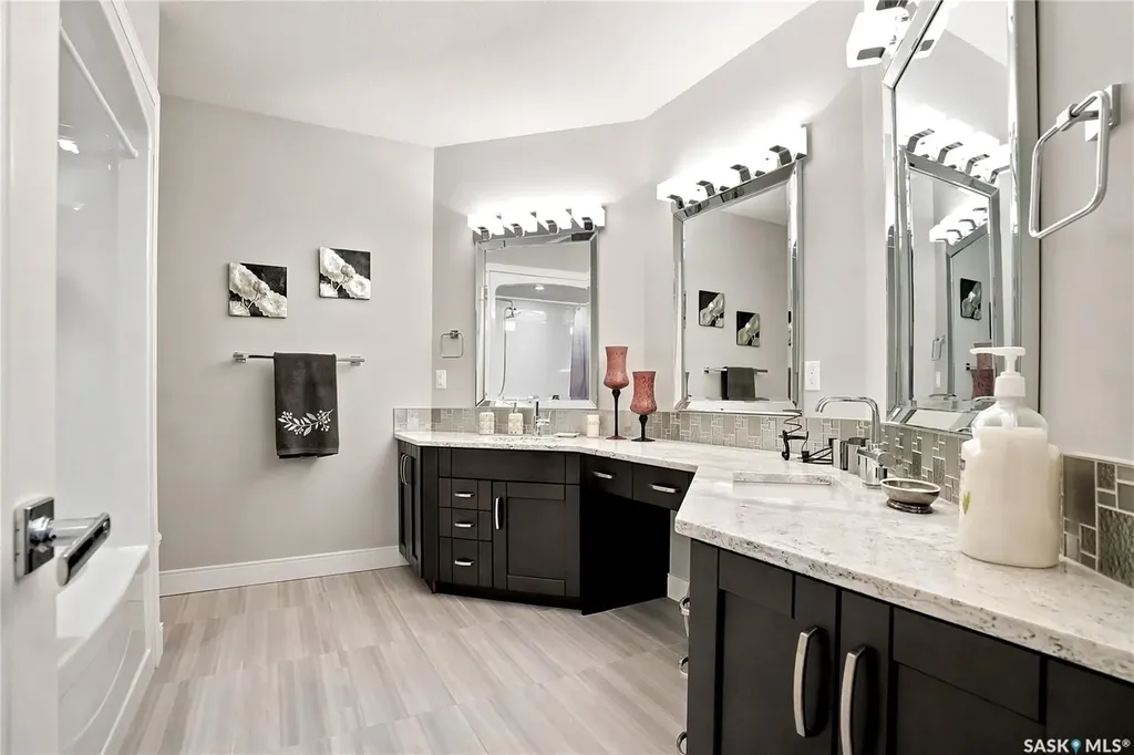 231 Fleming Crescent Saskatoon SK S7W 1B4