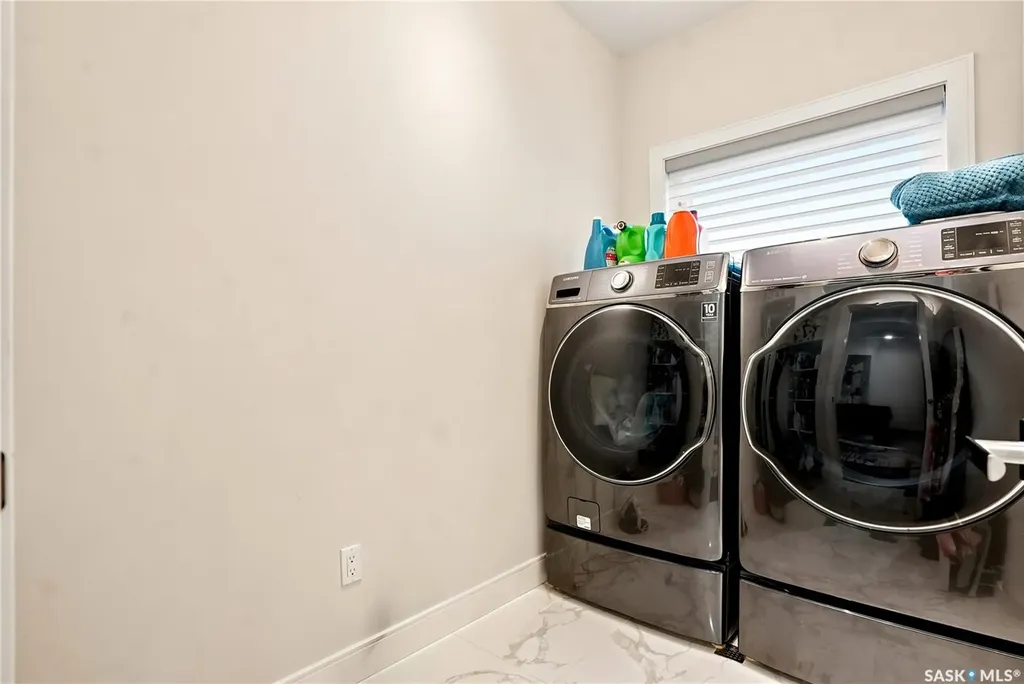231 Fleming Crescent Saskatoon SK S7W 1B4