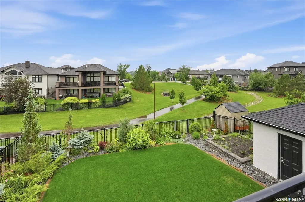 231 Fleming Crescent Saskatoon SK S7W 1B4