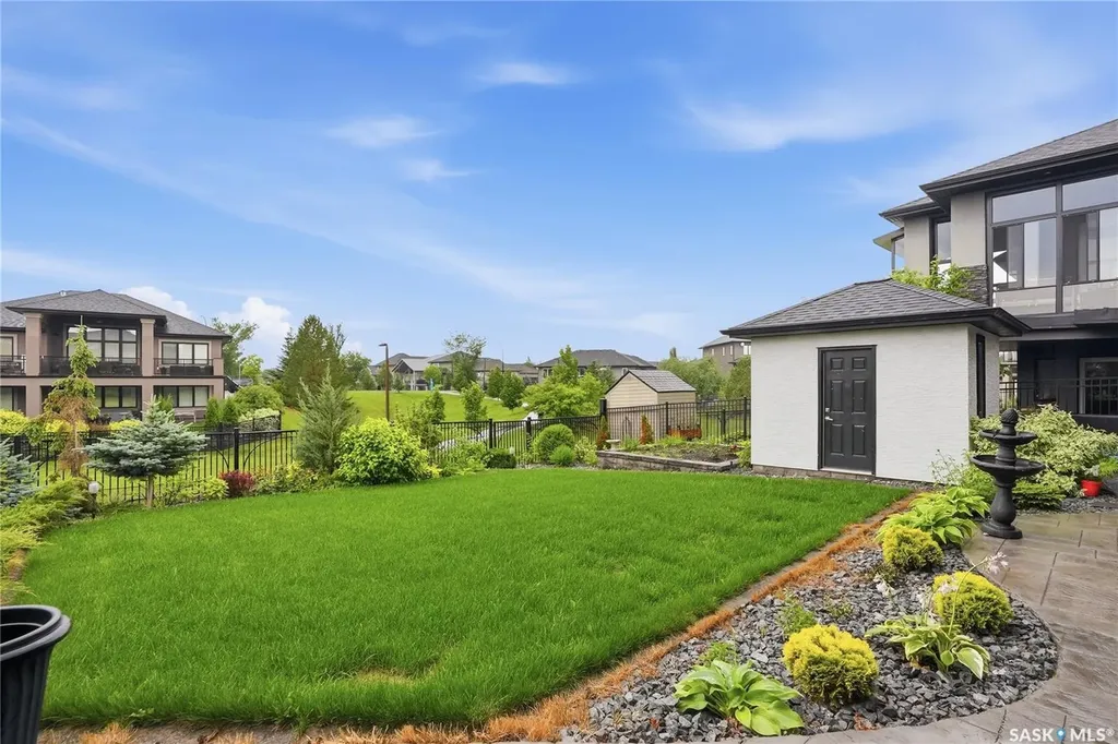 231 Fleming Crescent Saskatoon SK S7W 1B4