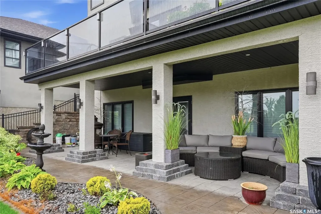 231 Fleming Crescent Saskatoon SK S7W 1B4